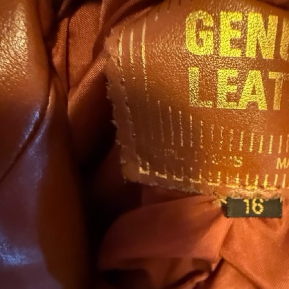 Vintage Leather Belted Jacket as is - Picture 8 of 8